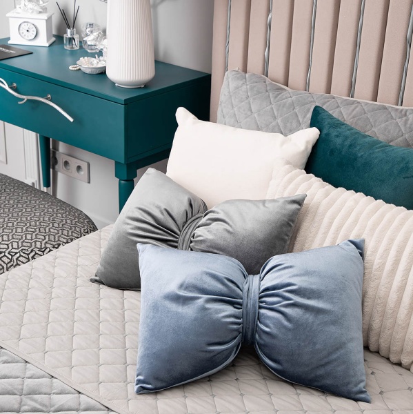 Подушка декоративная Бант Голубой Подушка декоративная Бант Голубой