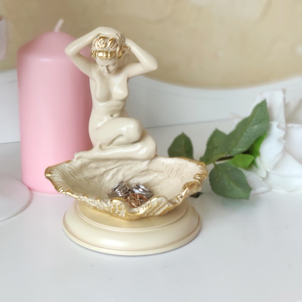 Подставка для украшений Девушка на ракушке Айвори Подставка для украшений Девушка на ракушке Айвори