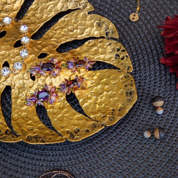 Подставка для украшений Monstera Deliciosa (Монстера) Амбер Подставка для украшений Monstera Deliciosa (Монстера) Амбер