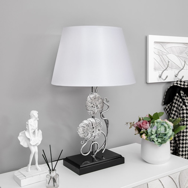 Настольная лампа Monstera Deliciosa (Монстера) Черный Античное серебро с абажуром Сити Белый Настольная лампа Monstera Deliciosa (Монстера) Черный Античное серебро с абажуром Сити Белый