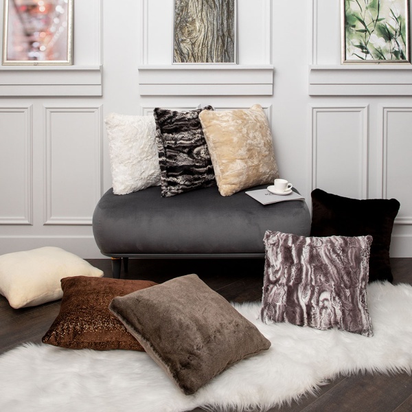 Подушка декоративная Рекс Черная Подушка декоративная Рекс Черная